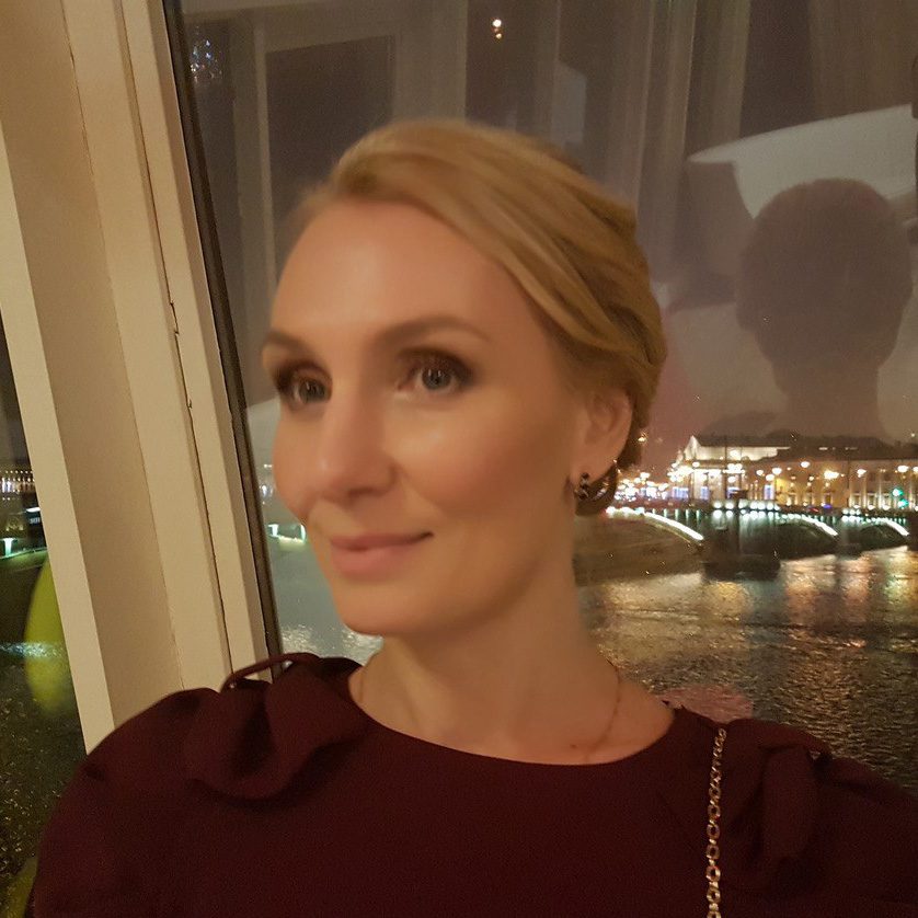 Захарова Юлия